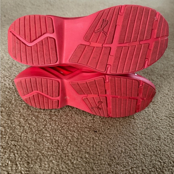Puma women Bright Red Sneakers - Picture 6 of 7